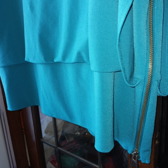 Alfani turquoise blue sleeveless side zip Blouse sz L  B1 - Picture 3 of 10